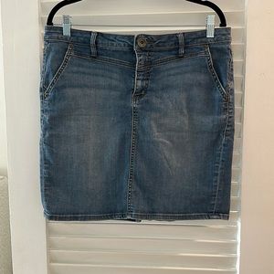 Denim pencil skirt